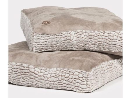 Danish Designs Artic Box Duvet Dog Bed For Sale